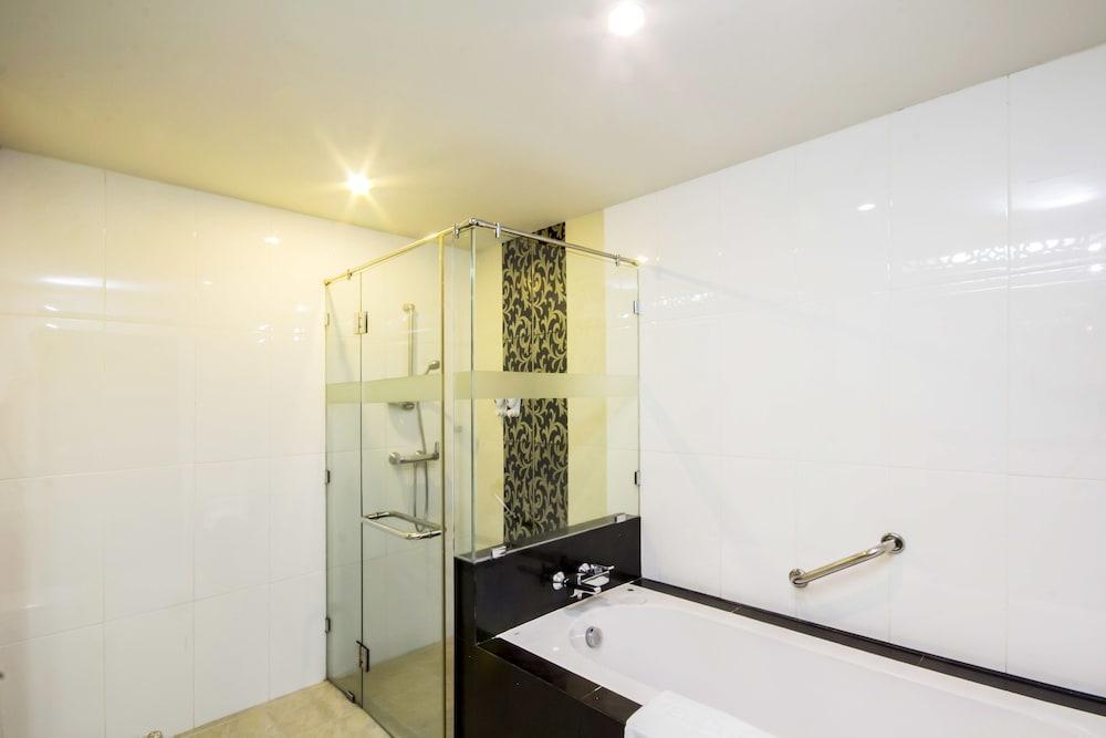 Empress Pattaya Hotel Экстерьер фото