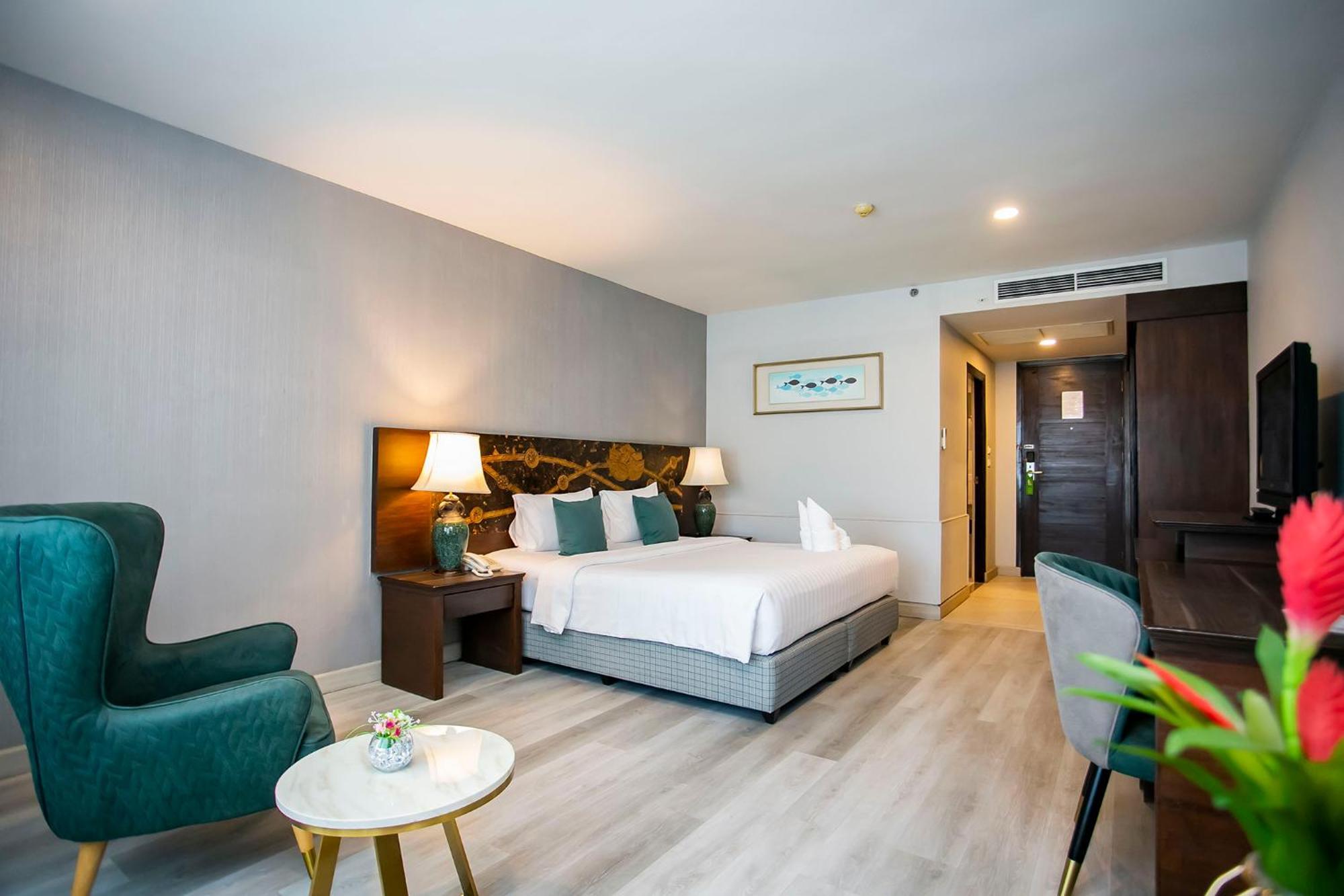 Empress Pattaya Hotel Экстерьер фото