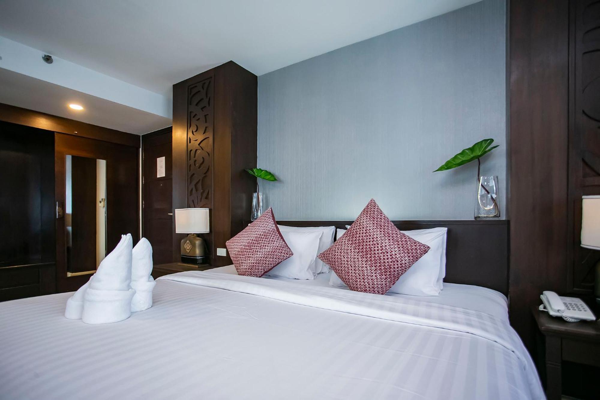 Empress Pattaya Hotel Экстерьер фото