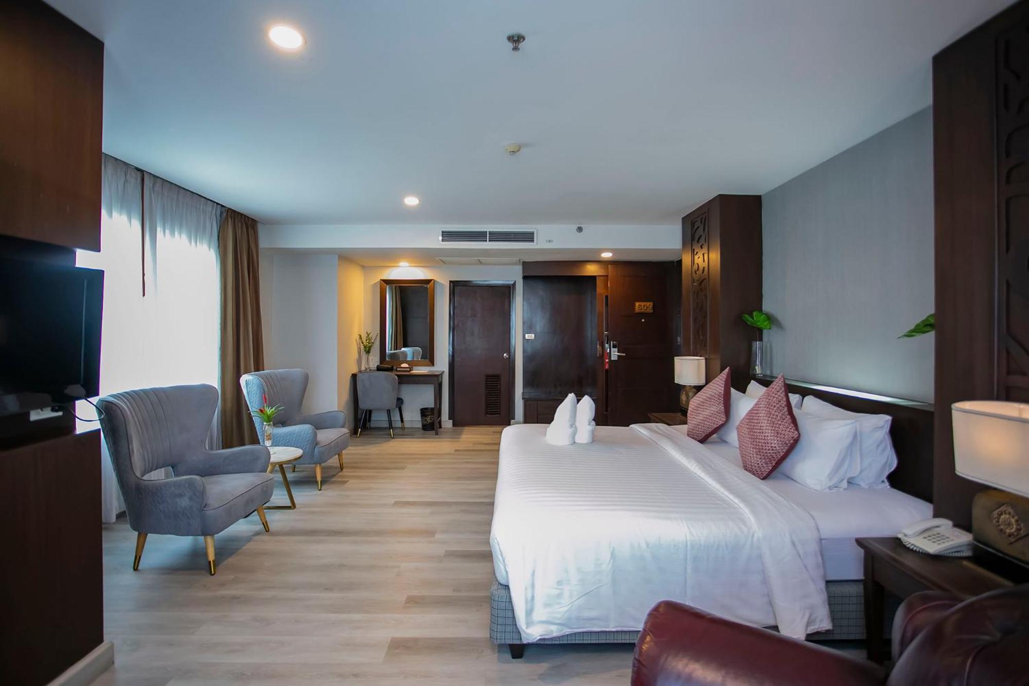 Empress Pattaya Hotel Экстерьер фото